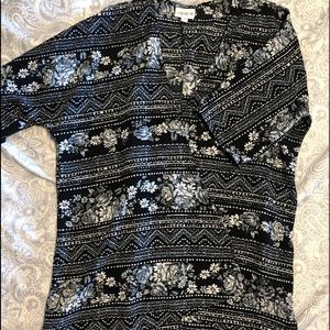 Lularoe lightweight top